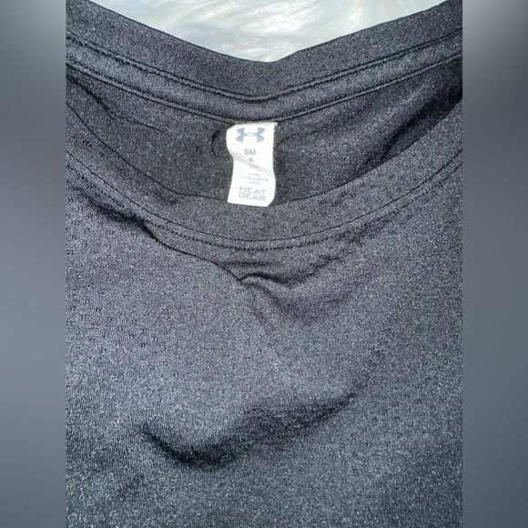 Under Armour Heat Gear Long Sleeve Tee - Picture 3 of 5